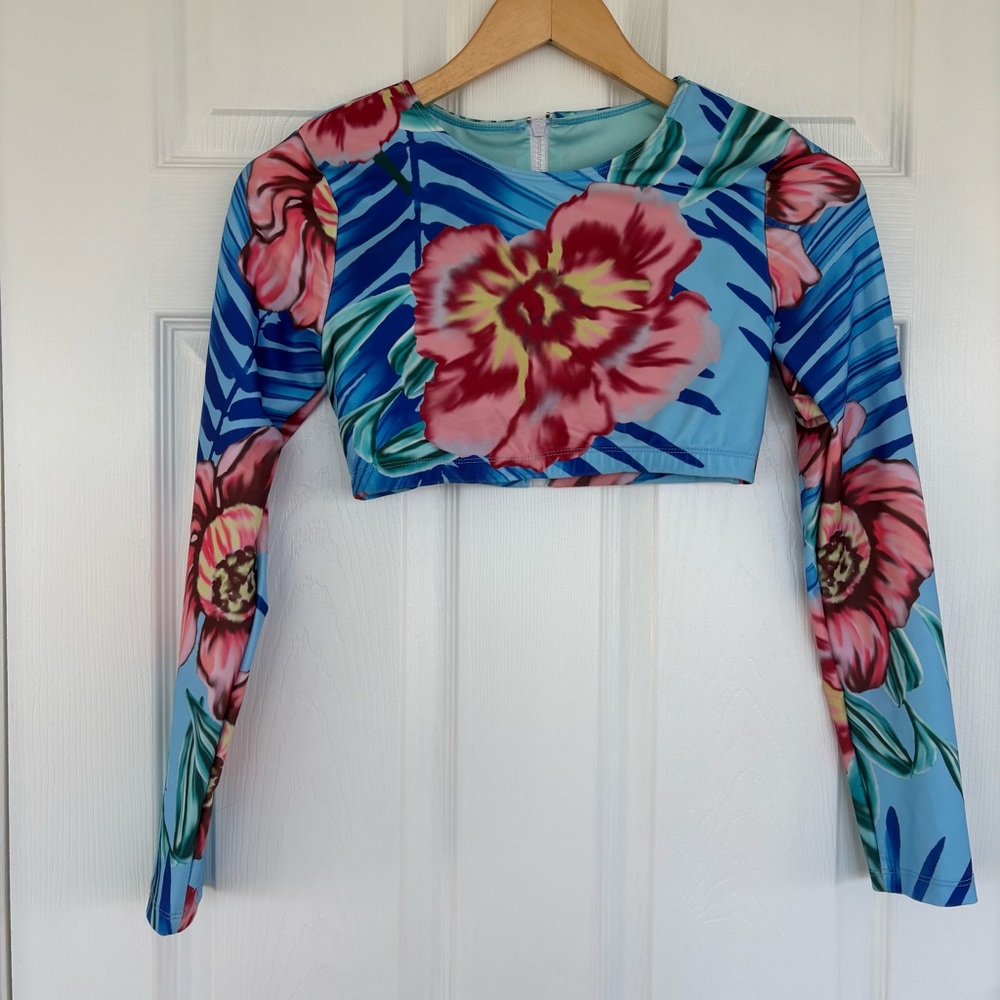 ICON Blue Floral Crop swim top rash guard back zipper girls size xs
